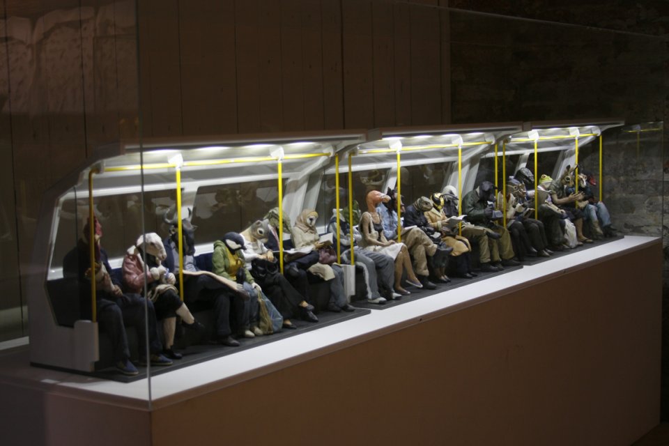 Alessandro Gallo, Metro, 2011, argilla, mezzi misti, 270 x 45 x 35 cm